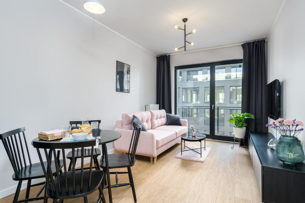 Apartament Male Garbary Познань Екстер'єр фото